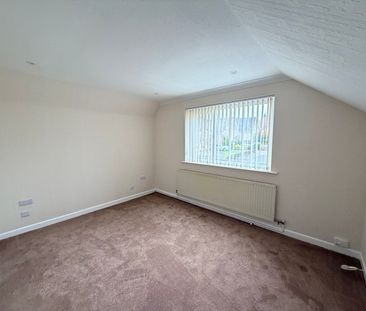 Eastmoor Park Crescent, West Cross, Swansea, SA3 - Photo 3