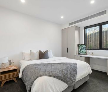 BOUTIQUE LIVING IN THE HEART OF MENTONE - Photo 6