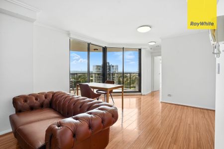 FURNISHED ONE BEDROOM SUN-DRENCHED NORTHEAST CORNER - Photo 5