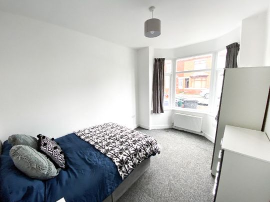 Room 1, 7 Coronation Road, Balby - Photo 1