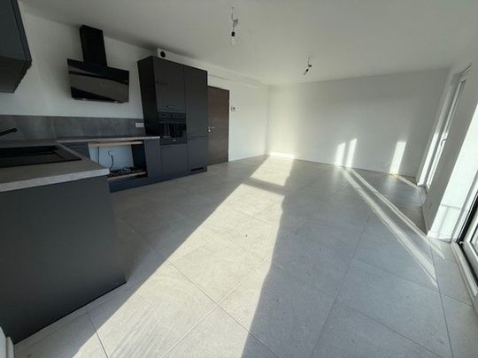 Appartement te huur - Photo 1