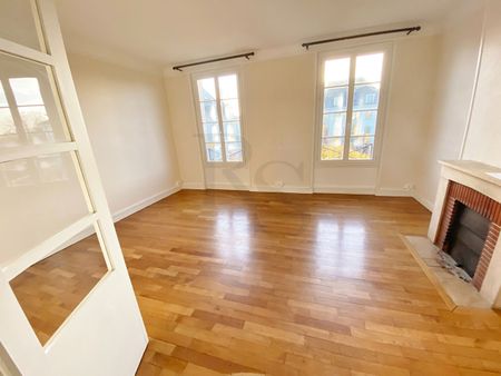 Location Appartement 3 pièces 73m² - Photo 4