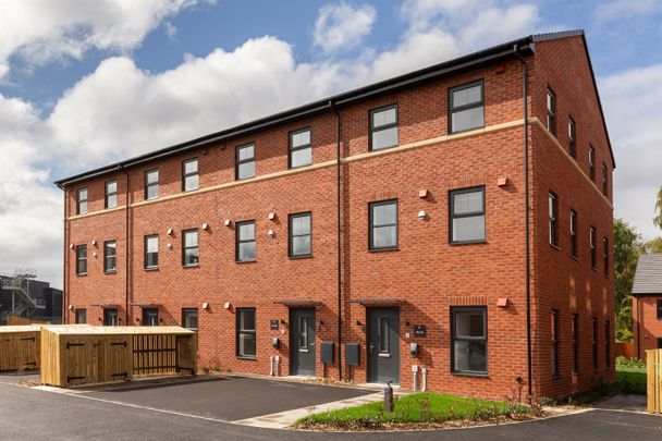 Casa, North Valley, Nottingham - Photo 1