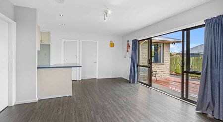 Four Bedroom Home In Hornby! - Photo 5