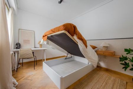 Calle de San Ernesto, Madrid, Community of Madrid 28002 - Foto 5