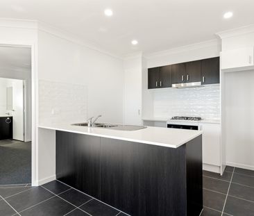 Brand new family home - Photo 5