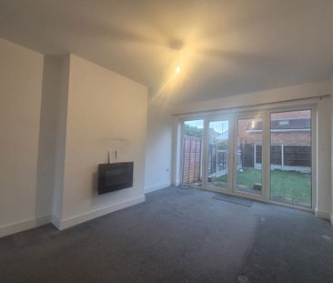 Cairndhu Drive, Kidderminster, Worcestershire, DY10 - Photo 4
