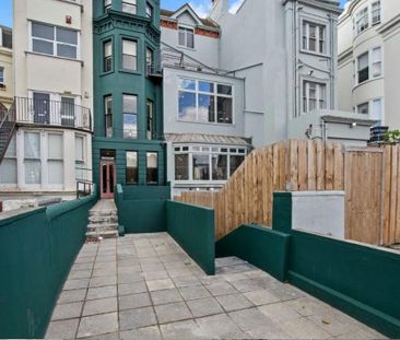 1 bedroom in a house share to rent - Photo 3