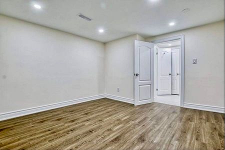 For Lease - 17 Brewton Road Unit# Basement, Toronto, Ontario - Photo 3