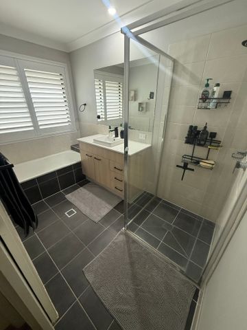 Rutherford - Photo 5