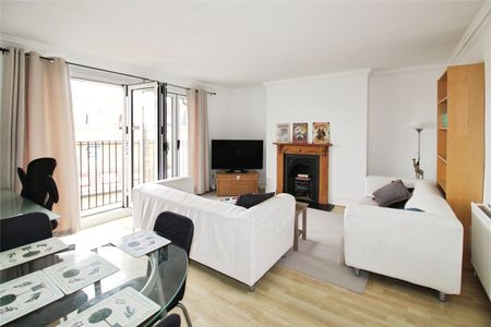 Merton Road, London, SW19 1ED - Photo 3