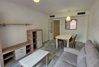 LONG TERM RENTAL IN LA CARIHUELA 3 BEDROOMS, AND PRIVATE PARKNG – tor501ts