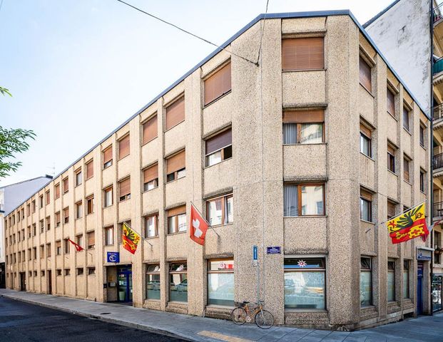 Chambres meublées à louer - City Hostel, 3ème étage - Foto 1