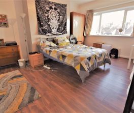 6 bedroom Flat in Bankfield Road, Leeds - Photo 6