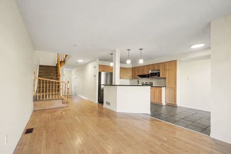 For Lease - 4419 GOLDENEYE Way, Blossom Park - Airport and Area, Ontario - Photo 3
