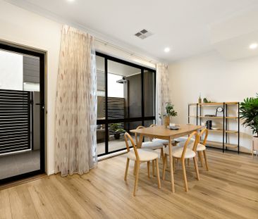 Town house close to Uni - Photo 4