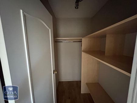 Location Appartement 2 pièces 69m² ANGOULEME 16000 - Photo 2