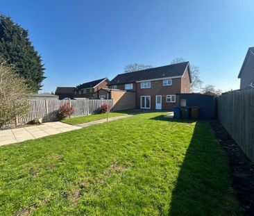 3 bedroom semi-detached house to rent - Photo 5