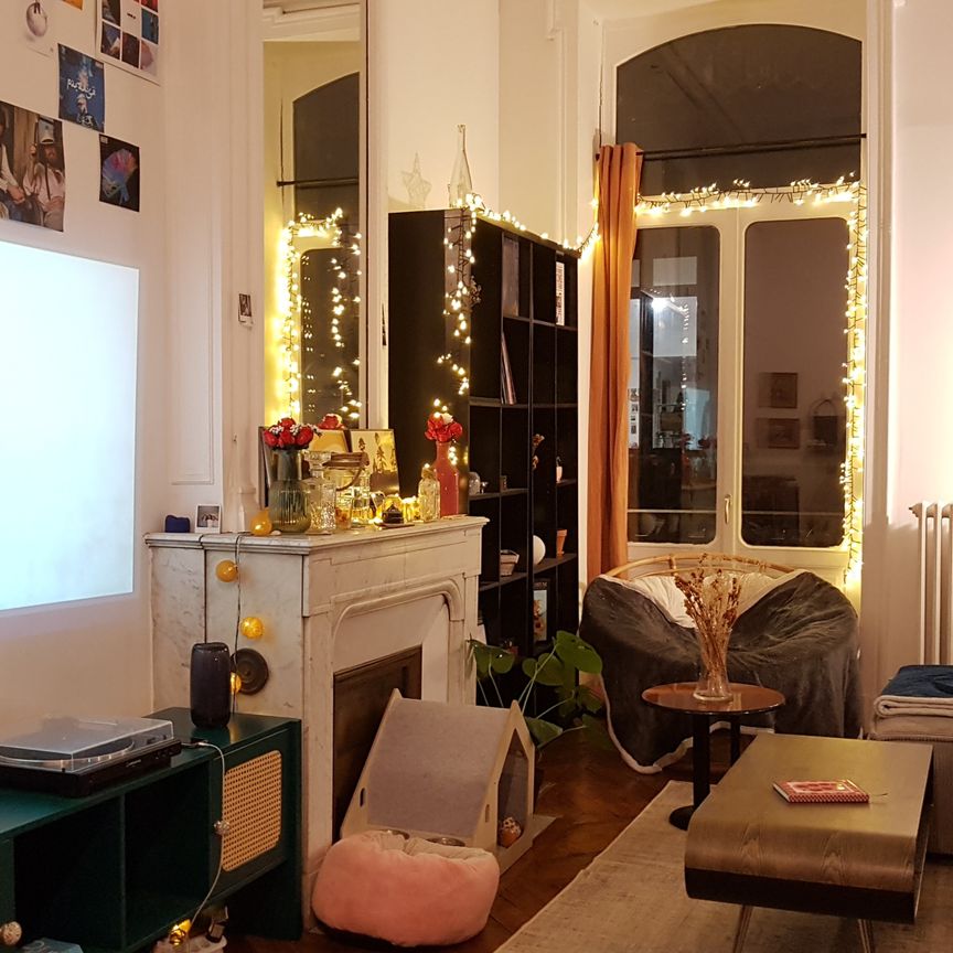 COUP DE COEUR ! Superbe T3 rue Inkermann à ROUBAIX. - Photo 1