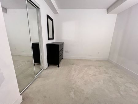 For Lease - 955 Bay Street Unit# 512, Toronto, Ontario - Photo 4