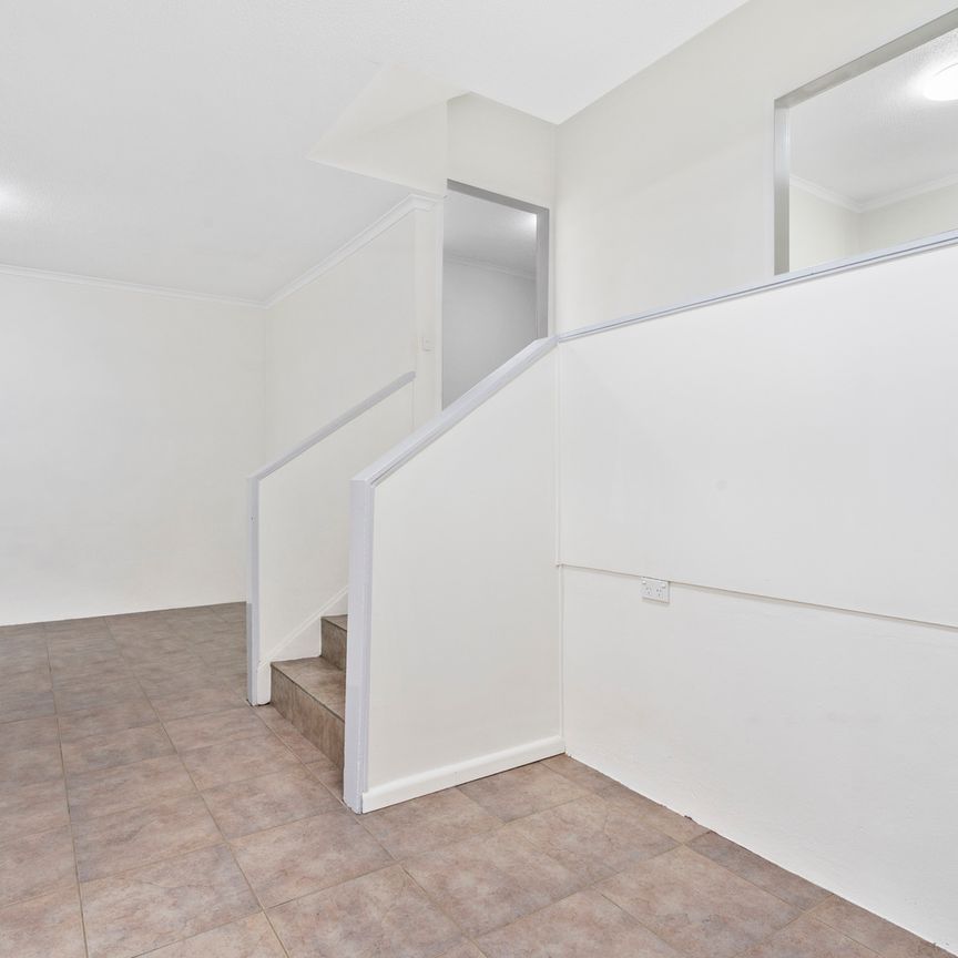 14/26 Remembrance Avenue, Warwick Farm NSW 2170 - Apartment For Rent | Domain - Photo 1