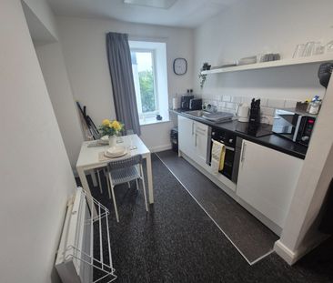 Studio Flat, Fox St, L3 - Photo 3