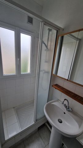 Location Appartement 4 pièces 71m² NOGENT SUR MARNE 94130 - Photo 4