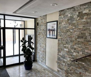 3 ET DEMI, TOUT RENOVES, CHAUFFAGE ET EAU CHAUDE INCLUS - Photo 4