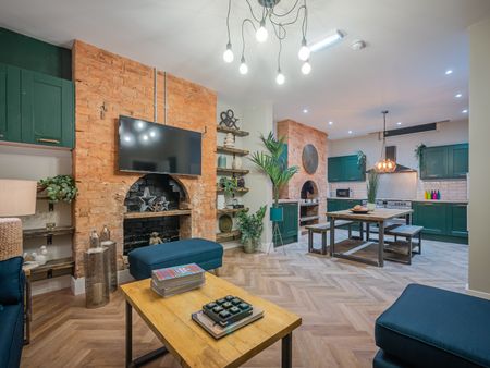 Francis Road Room 7 - Photo 5