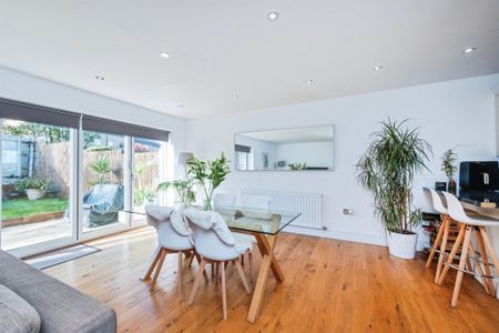 Sollys Way, Towcester - Photo 3