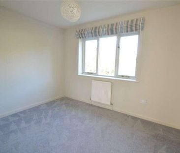 The Old Orchard, Farnham, Surrey, GU9 - Photo 6