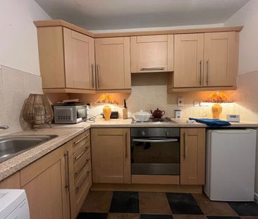Apt 1, 100 University Avenue, Belfast BT7 1GY - Photo 2