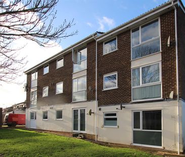 Long Horse Croft, Saffron Walden - Photo 1