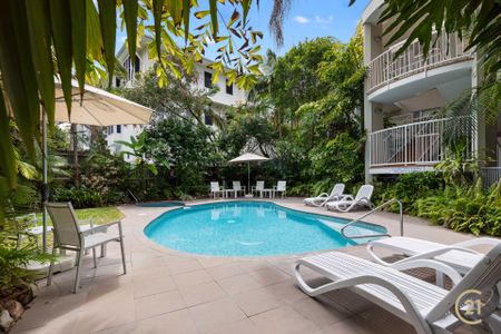 Beautifully Appointed Corner Apartment &vert; &dollar;900 Per Week - Photo 3