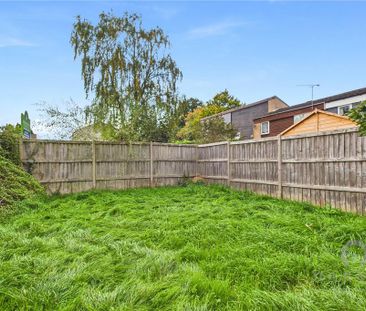 3 bedroom end of terrace house to rent - Photo 5