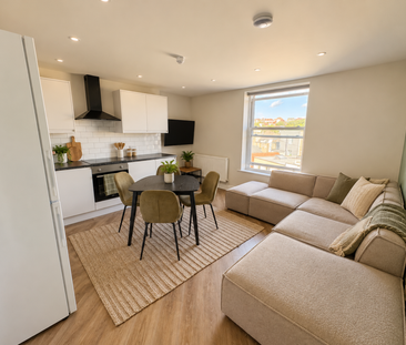 3 bedroom flat to rent - Photo 1