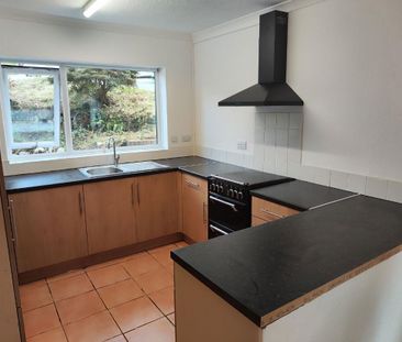 Burden Close, Bodmin - Photo 3