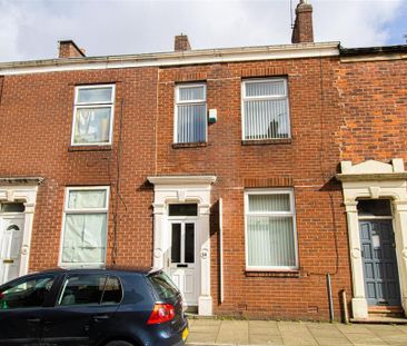 3 bedroom terraced house to rent - Photo 6