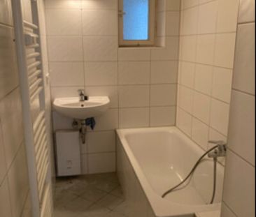 Helle, gut geschnittene 2-Zimmer-Wohnung im Erdgeschoss - Photo 2