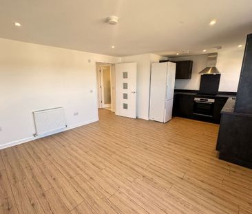 2 Bed, Flat - Photo 1