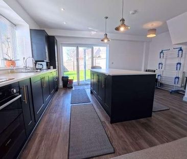 Somerton Road, Street, BA16 - Photo 5