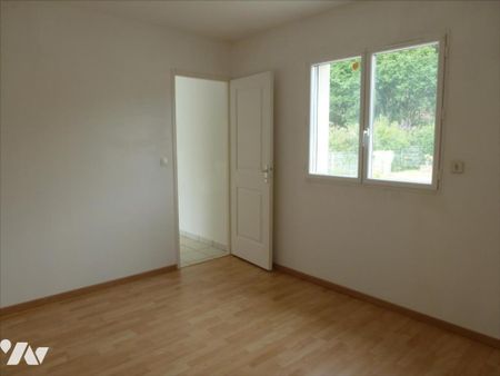 COLLEVILLE Maison de Type 4 - Photo 2