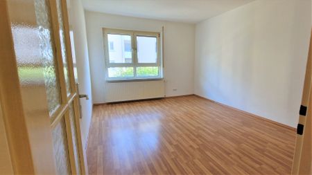 Erstes OG, 3 ZKB mit Balkon und EBK - Photo 5