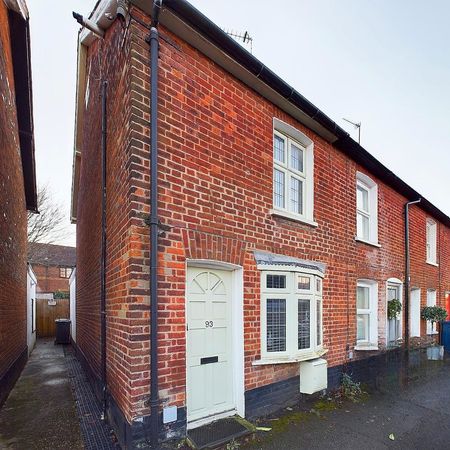 2 bed end of terrace house to rent in White Lion Road, Amersham, Buckinghamshire, HP7 9JR - Photo 3