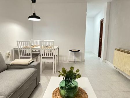 Calle Illescas, Madrid, Community of Madrid 28024 - Foto 2