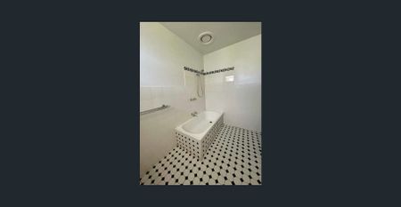 Spacious Family Living in Prime Location - Photo 5