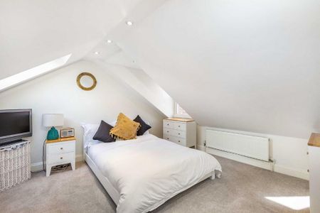 3 bedroom maisonette to rent - Photo 4