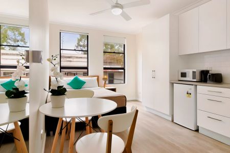 residence near Douglas Street, Sydney - Photo 3