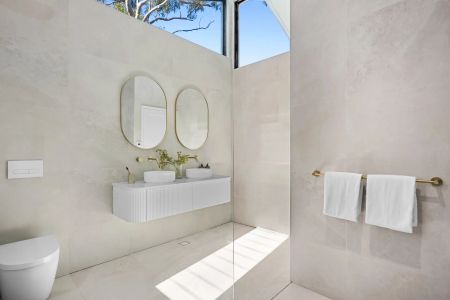 Luxury New Home in Leafy North Balgowlah - Photo 2