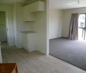 Enjoy the best that this handy Hillcrest location has to offer. - Photo 6